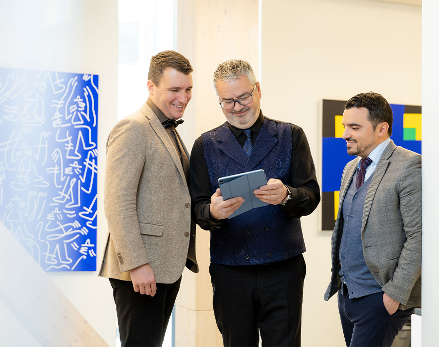 885x700_Photo groupe-1